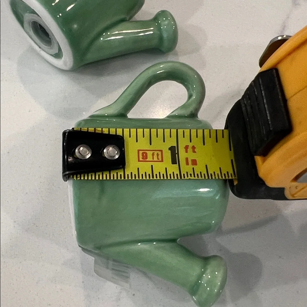 Cute. Mini Salt and pepper shakers.